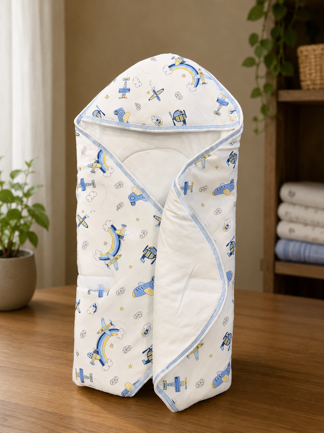 Cradle soft cotton open hooded wrapping (velcro) - white and blue print
