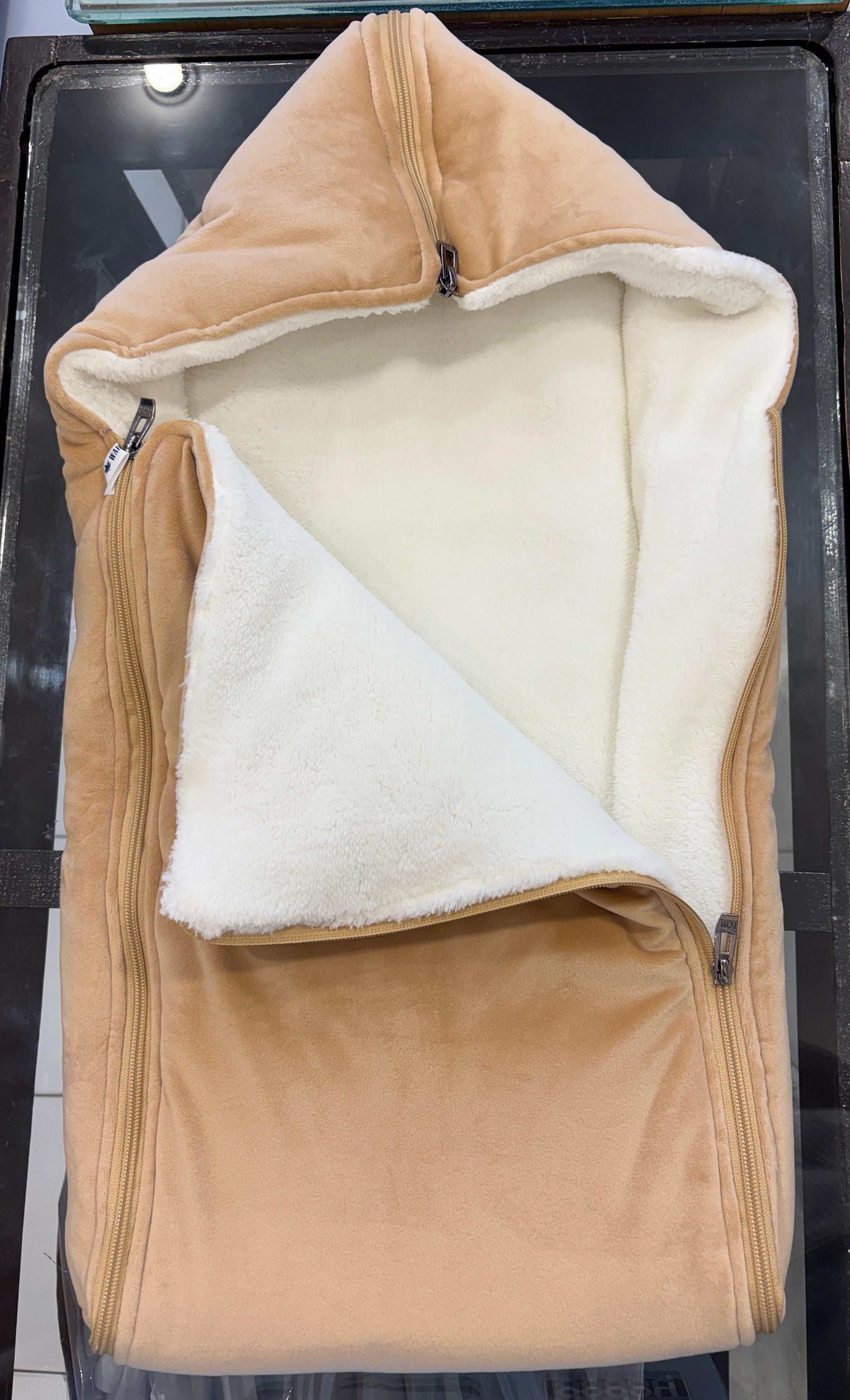 Warm hugs full fur side zip sleeping bag (golden)