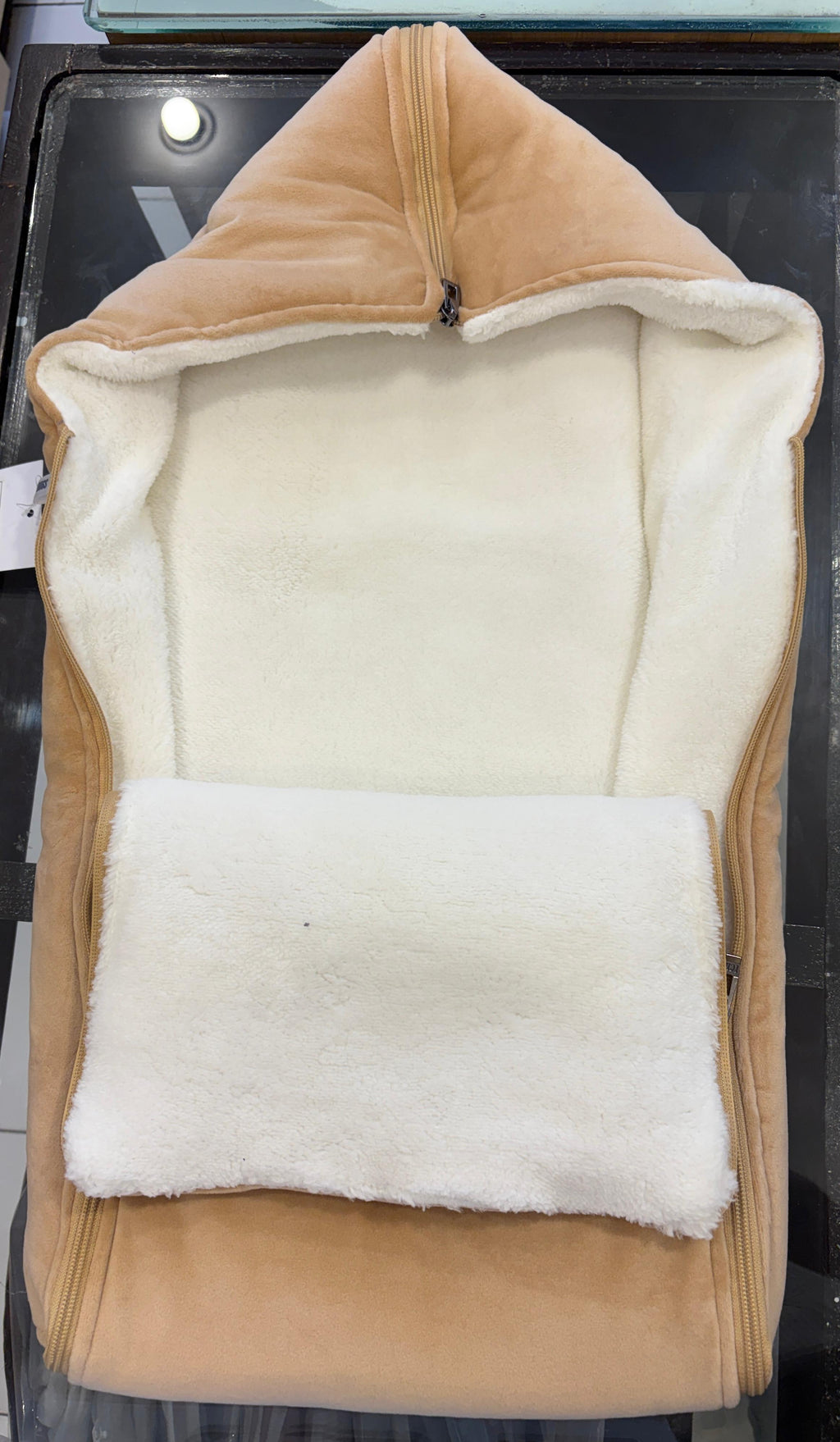 Warm hugs full fur side zip sleeping bag (golden)