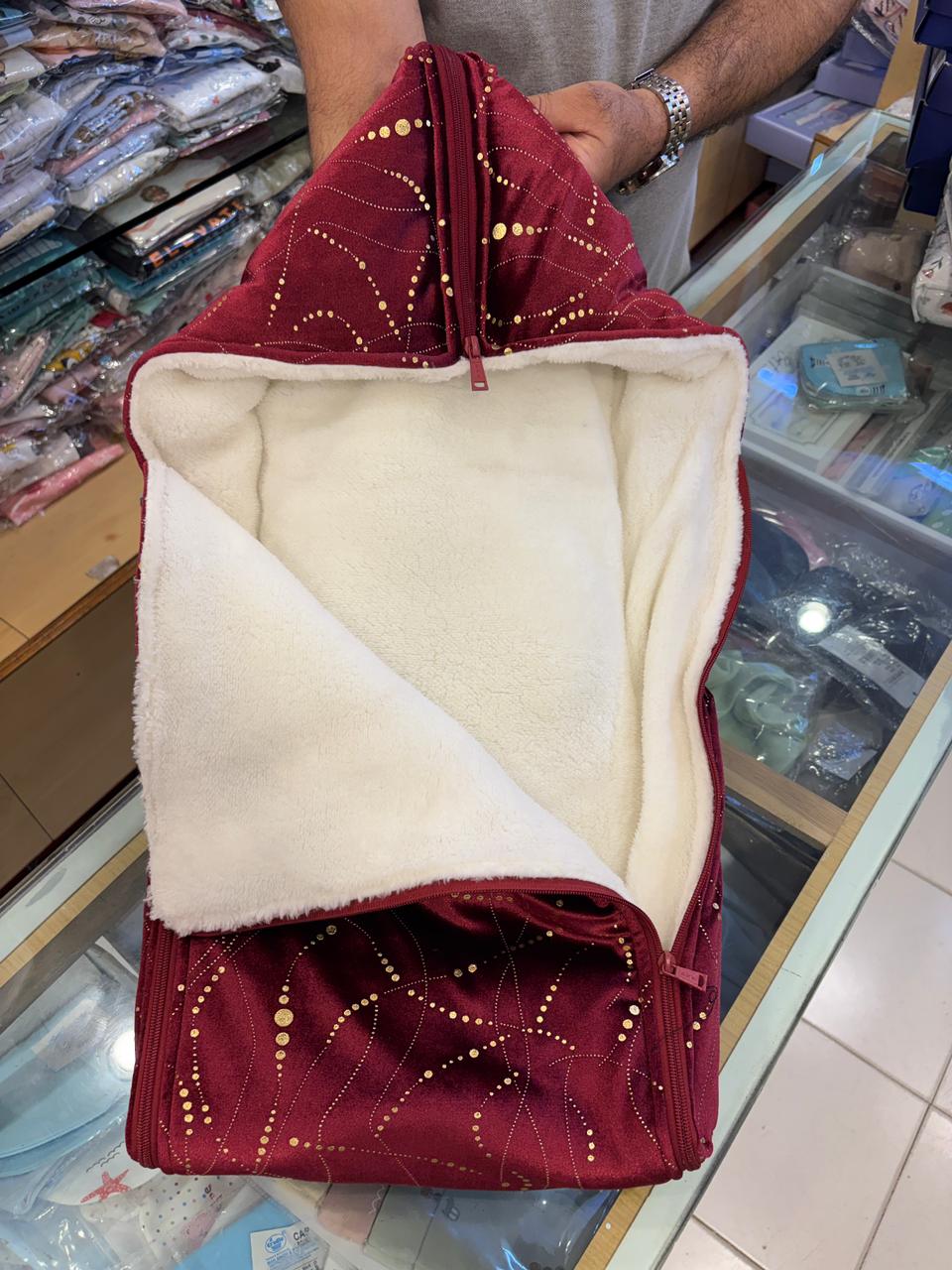 Warmhugs full fur side zipe printed sleeping bag