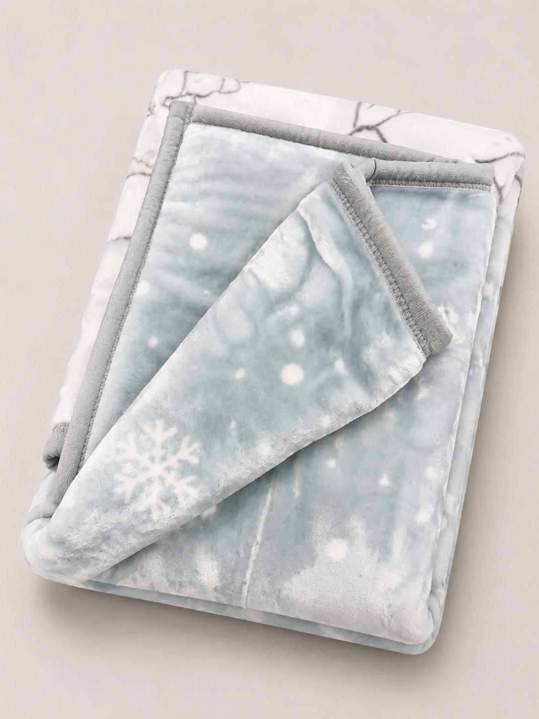 Hopop baby double ply warm blanket -green (snow bears)